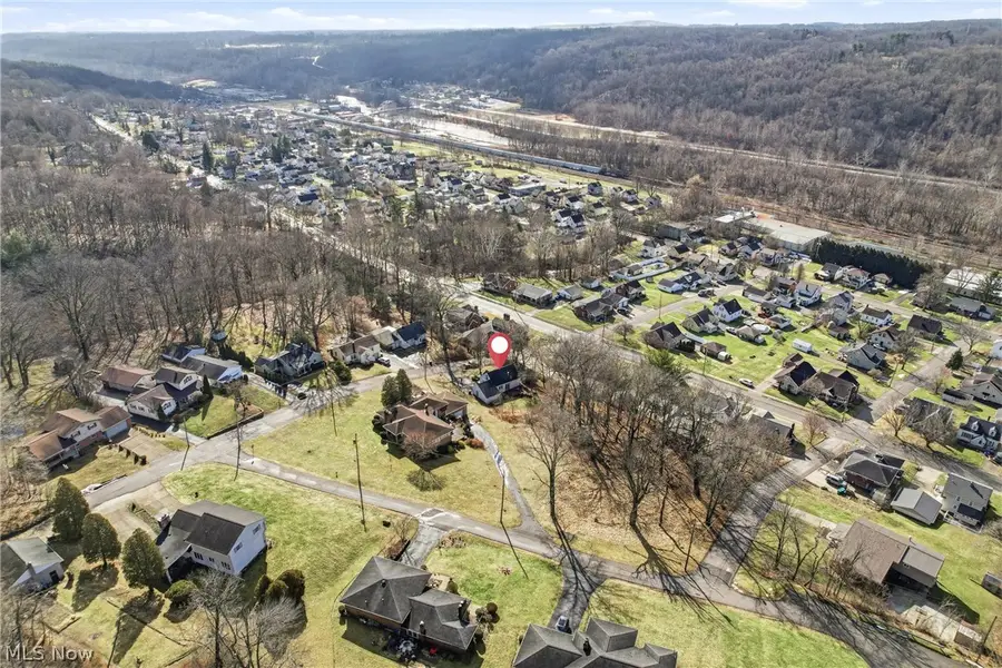 306 Park Avenue, Lowellville, OH 44436 - #3