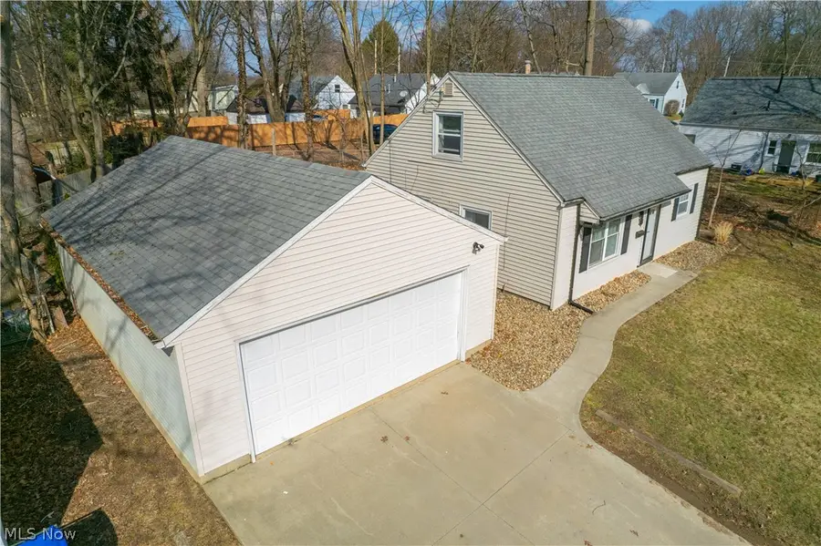 1111 Center Avenue, Cuyahoga Falls, OH 44221 - #2