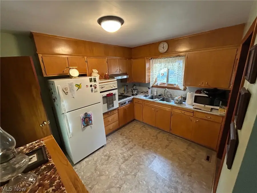 1814 Saltwell Road, Dover, OH 44622 - #2