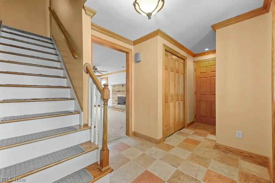 2761 Crompton Ne Street, Canton, OH 44721 - #3