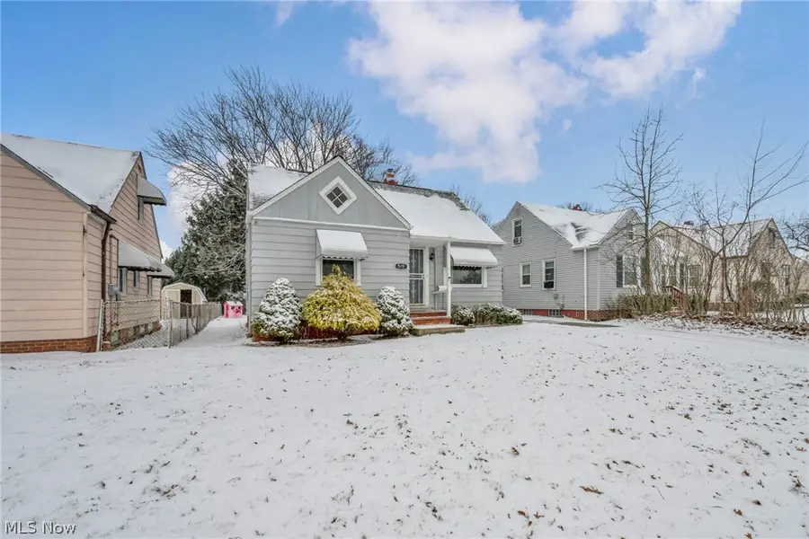 515 E 250th Street, Euclid, OH 44132 - #3