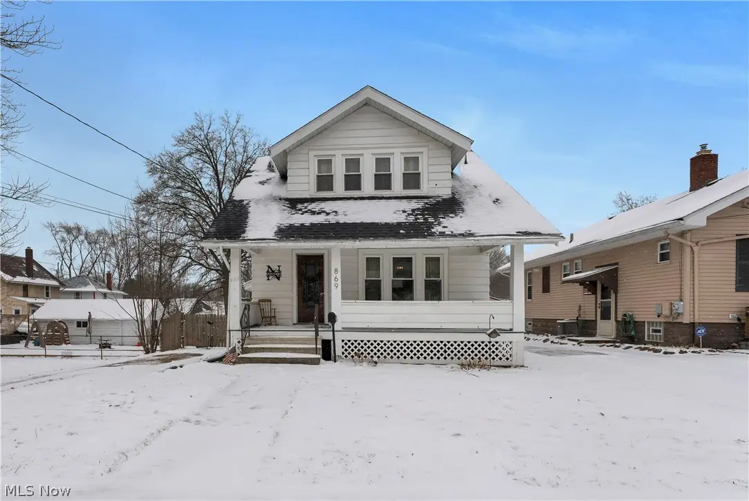 869 W Spruce Avenue, Ravenna, OH 44266 - #1