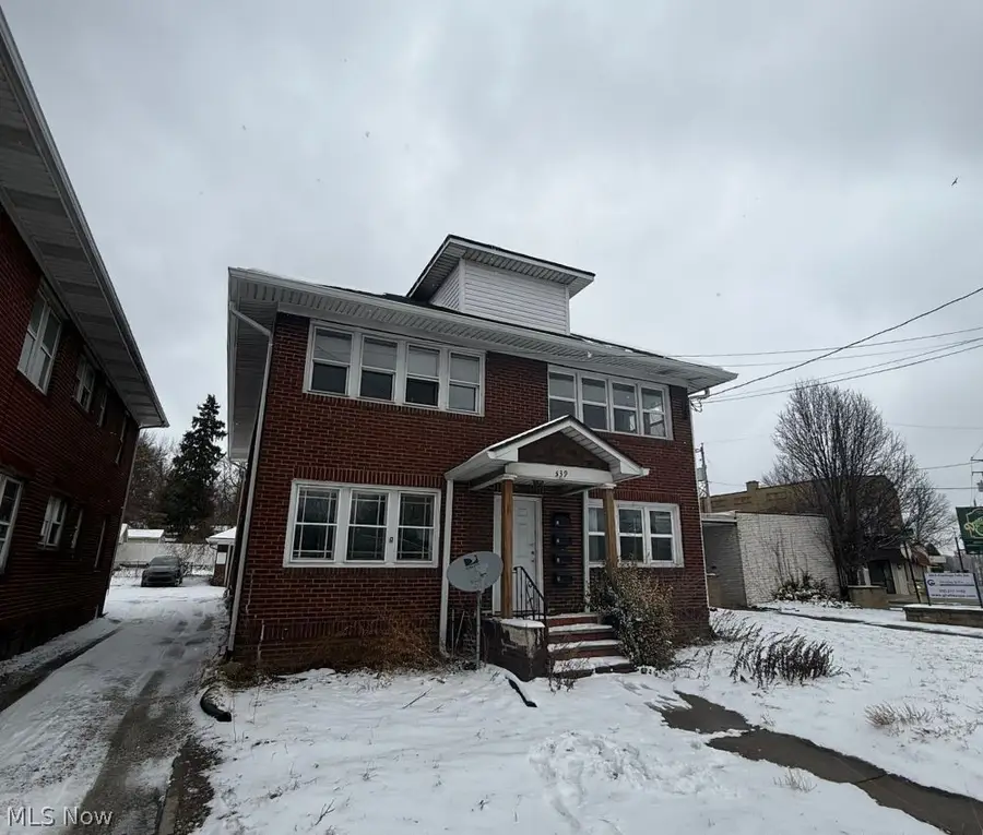 539 E Cuyahoga Falls Avenue, Akron, OH 44310 - #2