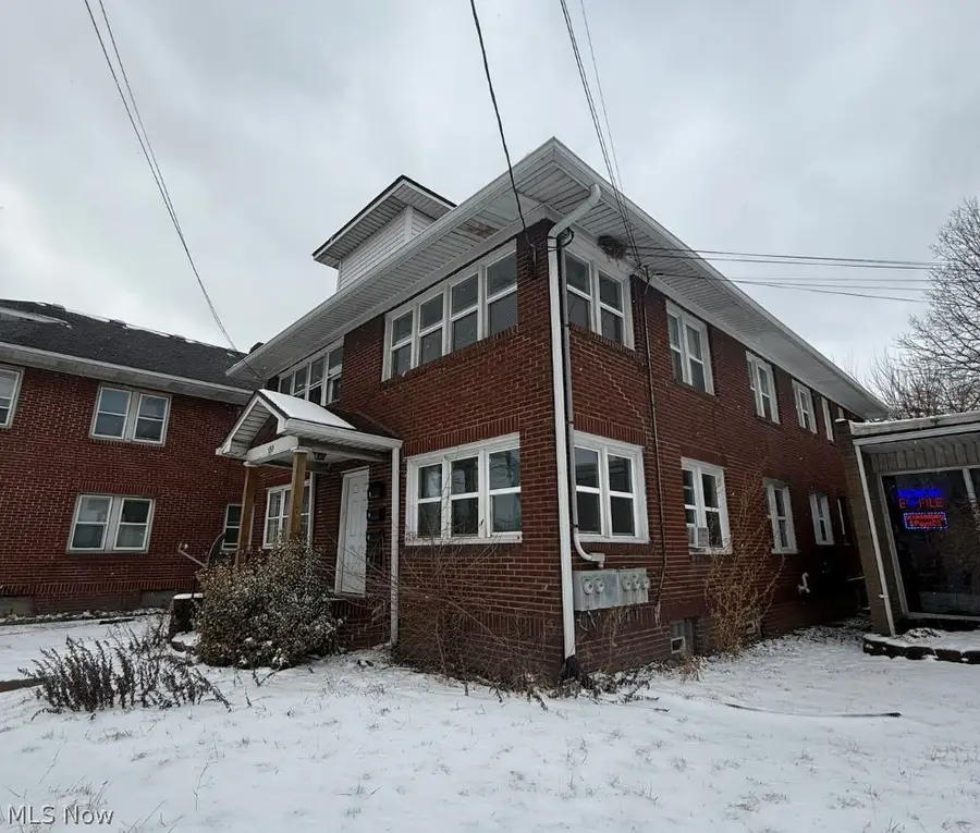 539 E Cuyahoga Falls Avenue, Akron, OH 44310 - #3