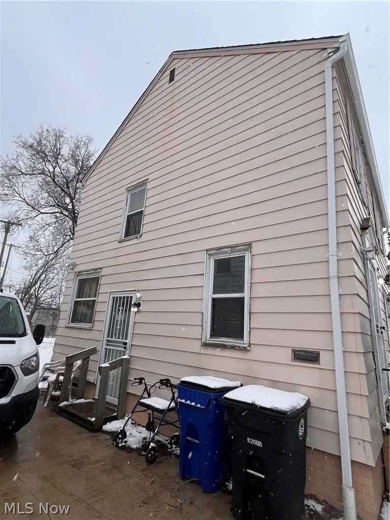 16512 Stockbridge Avenue, Cleveland, OH 44128 - #2