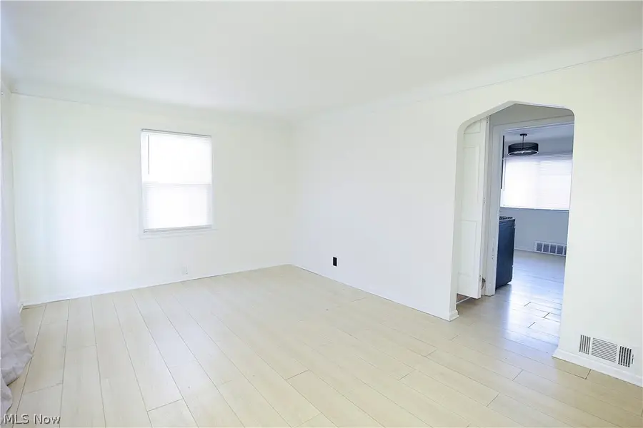 13410 Hathaway Road, Cleveland, OH 44125 - #3