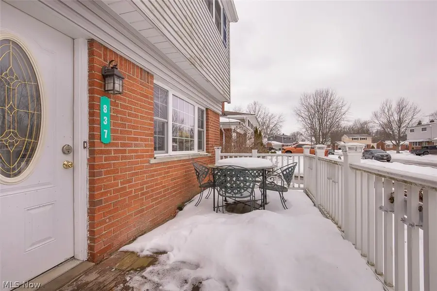 837 Jamestown Avenue, Elyria, OH 44035 - #2