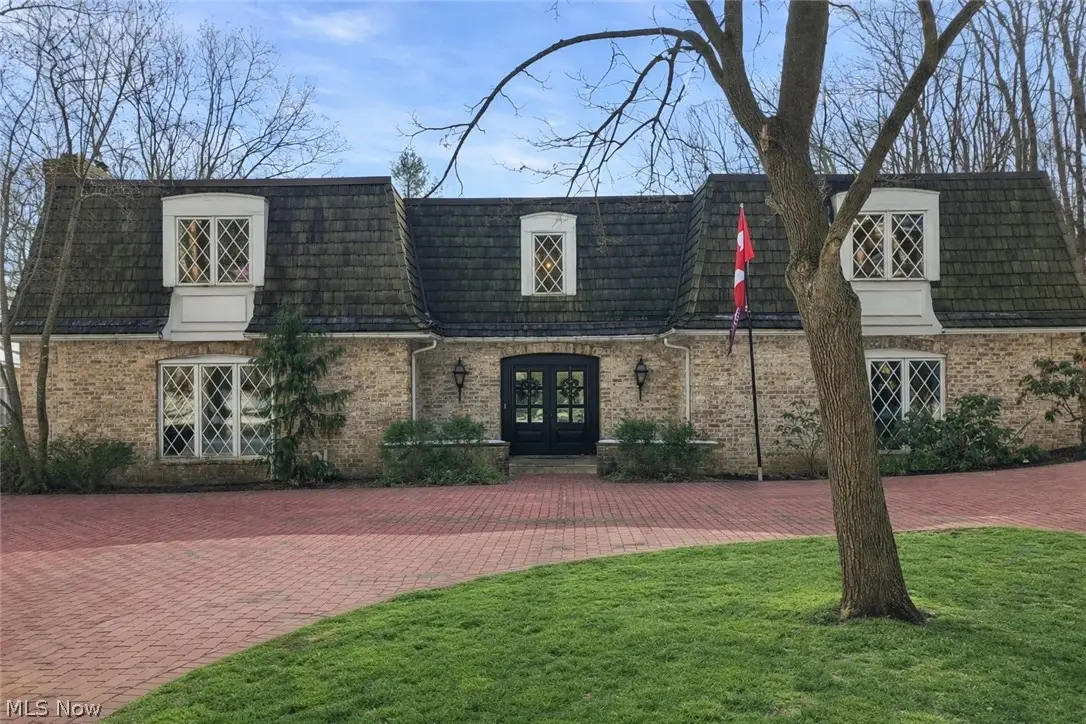 2731 Emerson Drive, Pepper Pike, OH 44124 - #1