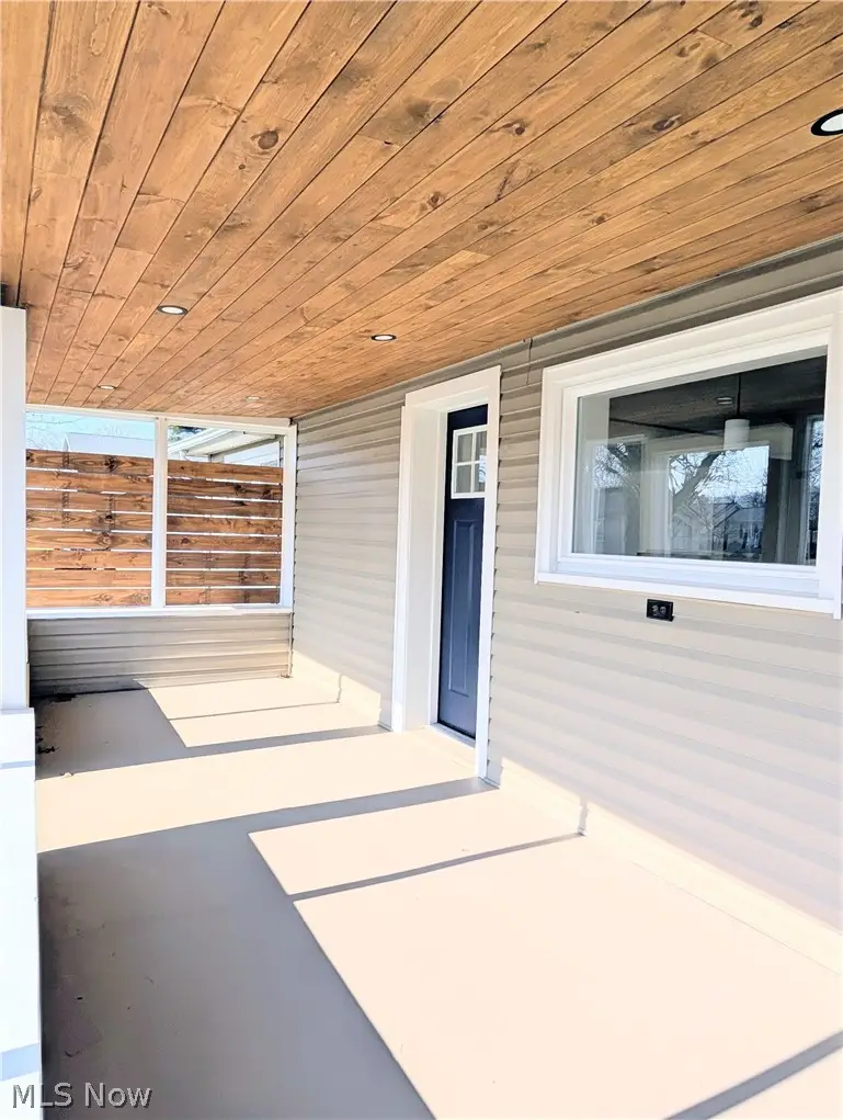 317 Maple N Street, Gnadenhutten, OH 44629 - #3