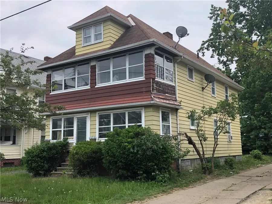 19316 Shawnee Avenue, Cleveland, OH 44119 - #3