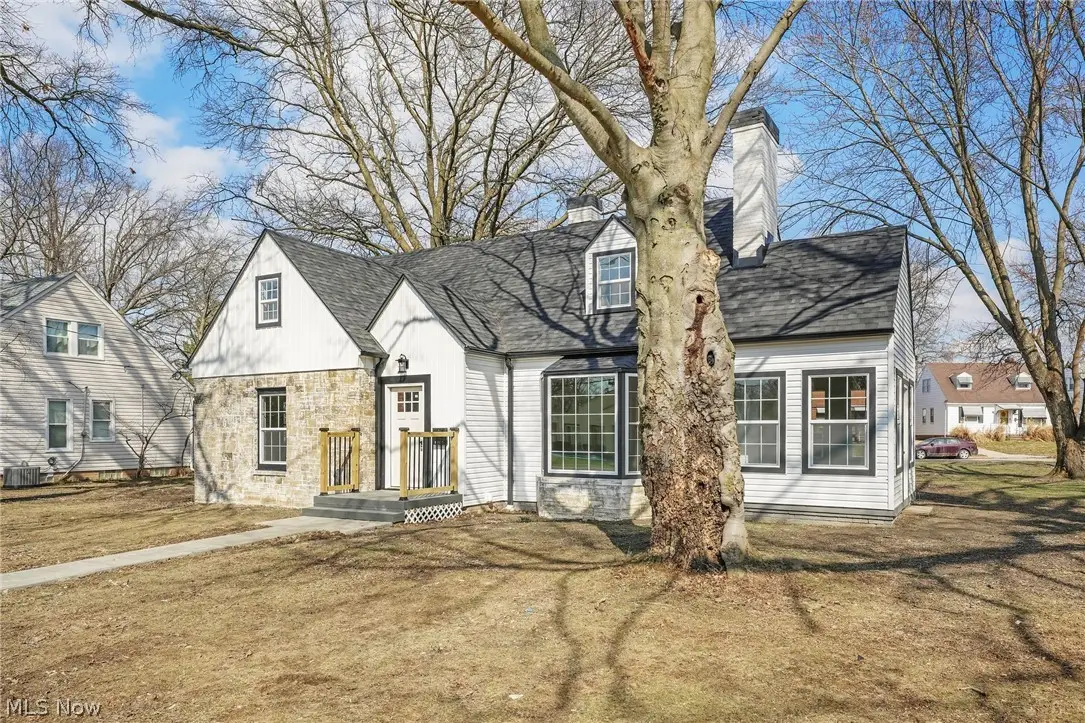 8612 W Moreland Road, Parma, OH 44129 - #1