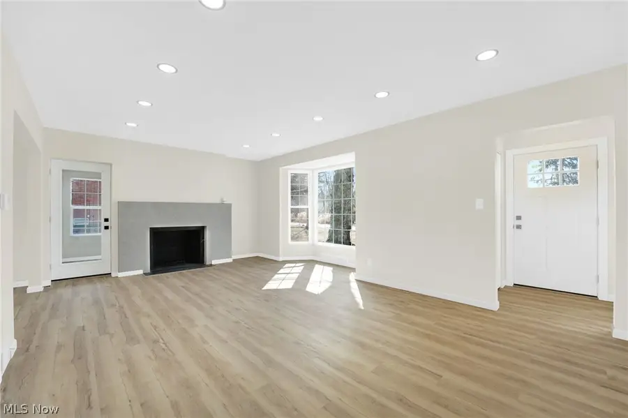 8612 W Moreland Road, Parma, OH 44129 - #3