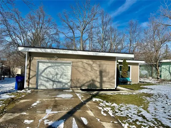 18079 Blandford Road, Cleveland, OH 44121