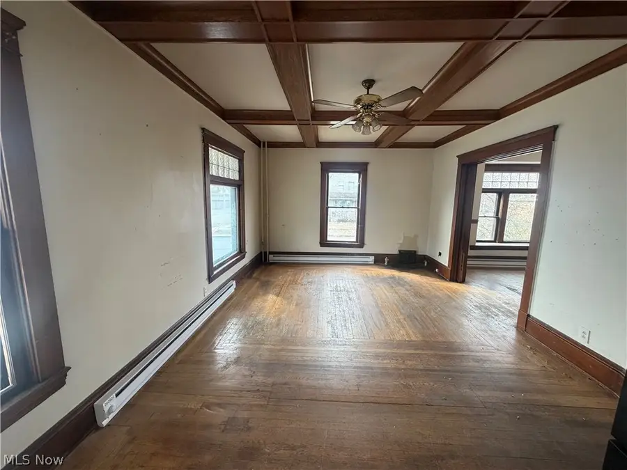 202 Prospect Street, Girard, OH 44446 - #2