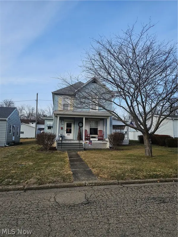 653 E Mcconnel Avenue, Mcconnelsville, OH 43756