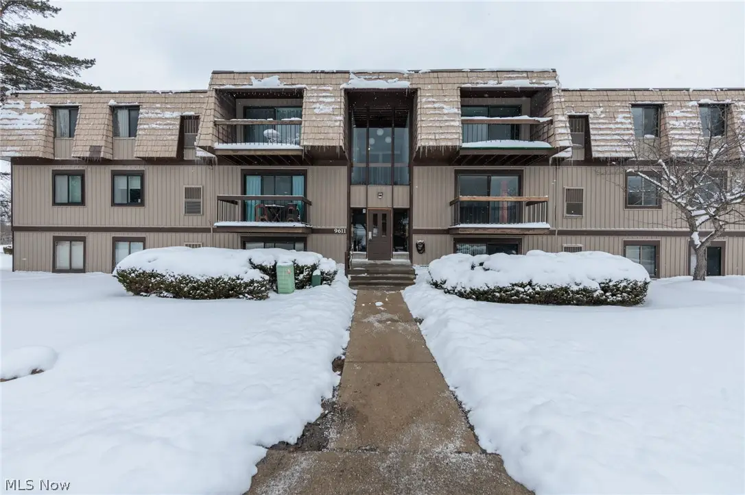 9611 Sunrise Boulevard, North Royalton, OH 44133 - #1