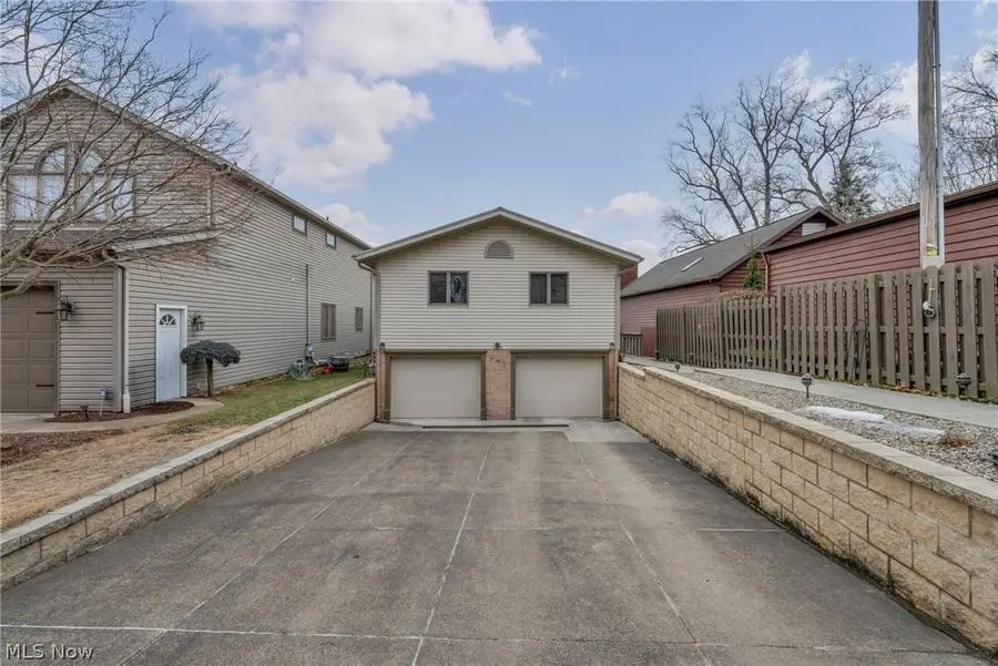 347 Dorwil Drive, Akron, OH 44319 - #2