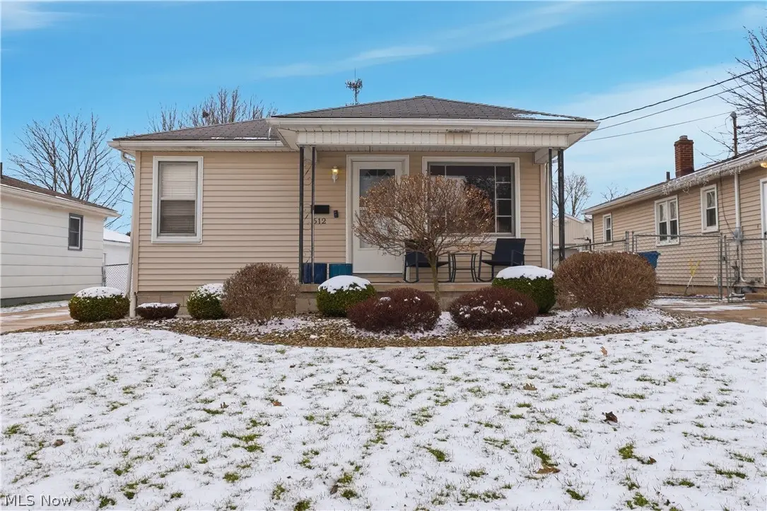 612 Maplewood Avenue, Struthers, OH 44471 - #1