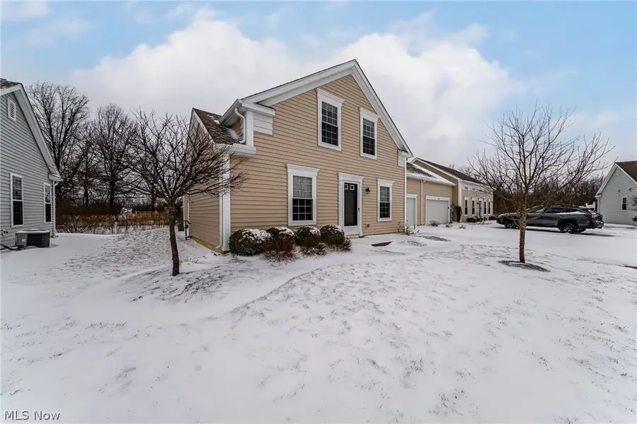 8708 Wakefield Run, North Ridgeville, OH 44039 - #3