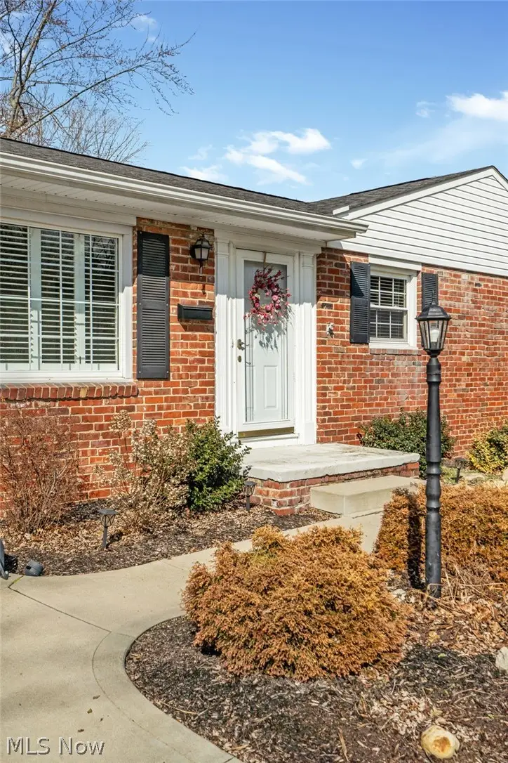 271 Manor Nw Avenue, Canton, OH 44708 - #3