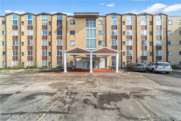 25735 Lorain Road, North Olmsted, OH 44070