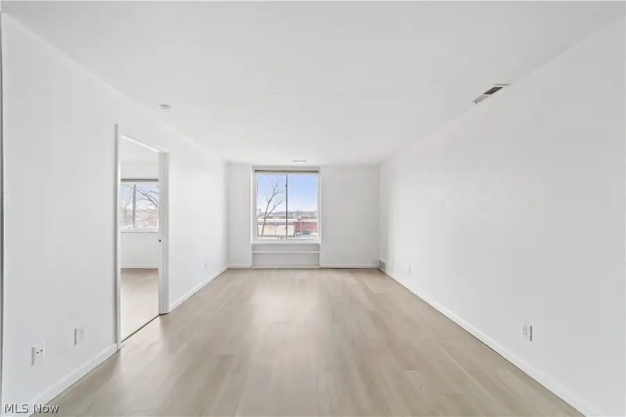 25735 Lorain Road, North Olmsted, OH 44070 - #3