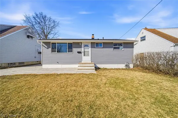 6330 Ledgebrook Drive, Brook Park, OH 44142