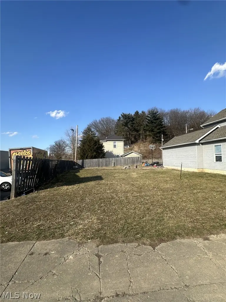 995 Greenwood Avenue, Zanesville, OH 43701 - #2