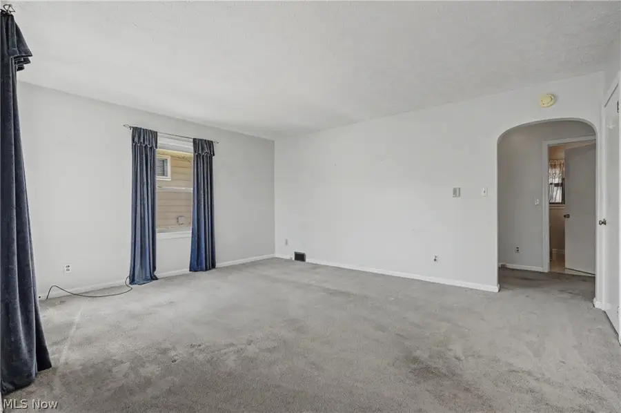 831 Concord Avenue, Akron, OH 44306 - #3