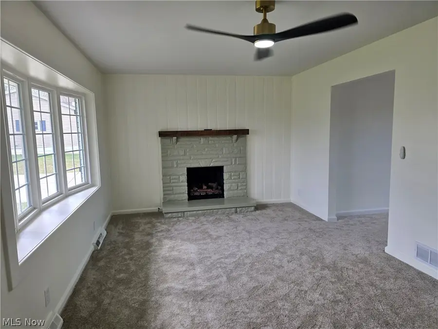 52 Meadow Ln Circle, Parkersburg, WV 26101 - #2