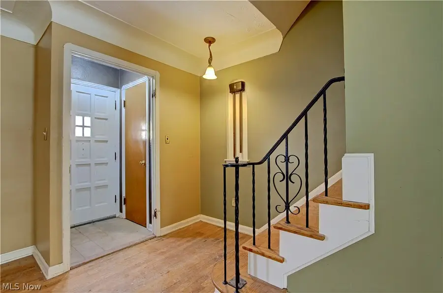 15801 Edgecliff Avenue, Cleveland, OH 44111 - #3