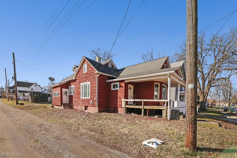 231 Rosenberry Street, Alliance, OH 44601 - #2