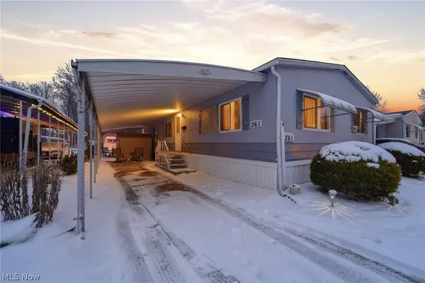 261 Chelsea Drive, Willoughby, OH 44094