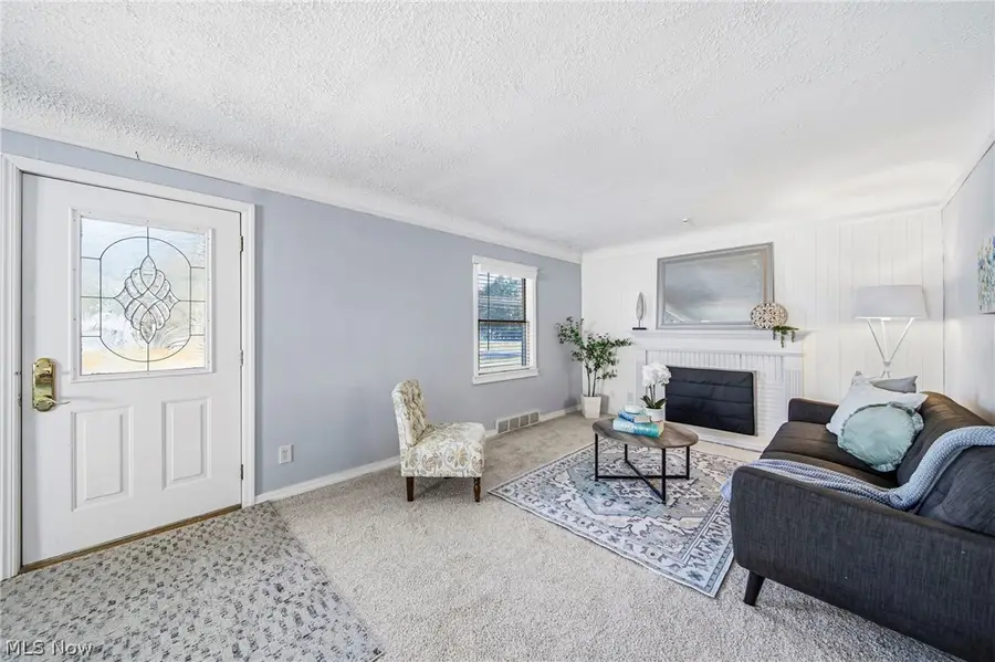 516 Fair Street, Berea, OH 44017 - #3