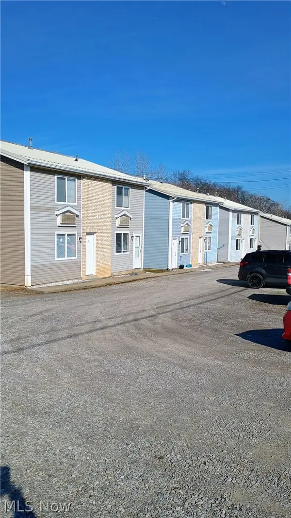 3215 Moxadarla Drive, Zanesville, OH 43701