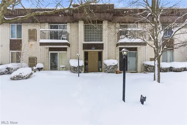 8557 N Akins Road #204, North Royalton, OH 44133