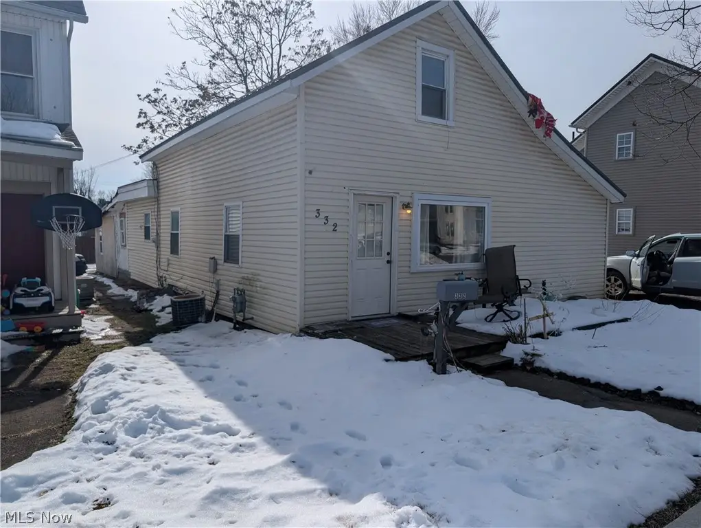 332 Front Sw Avenue, New Philadelphia, OH 44663 - #1