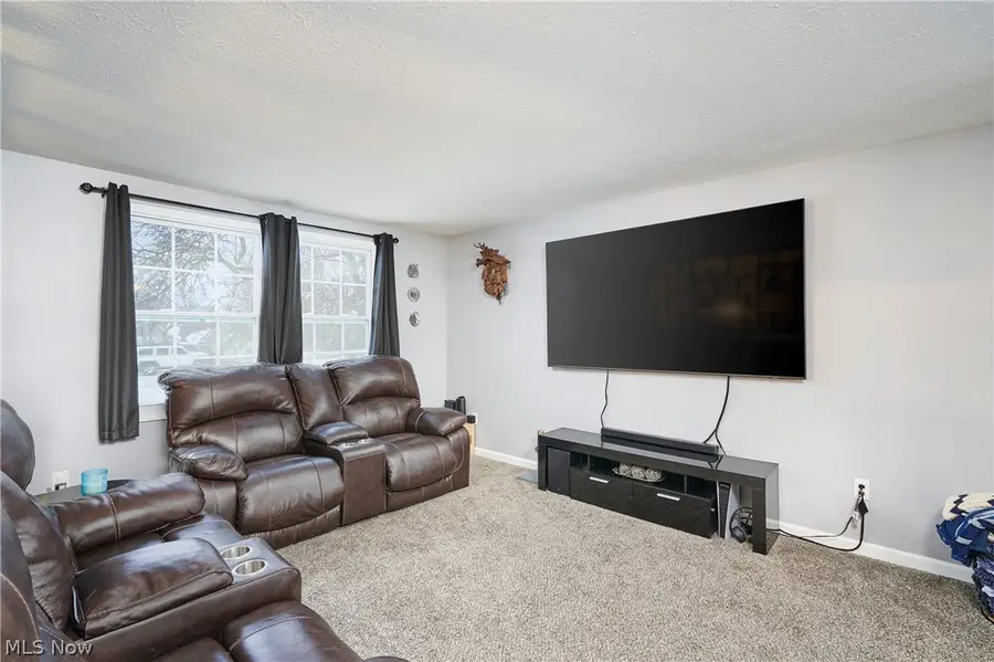 6300 S Cleveland Massillon Road, Clinton, OH 44216 - #3