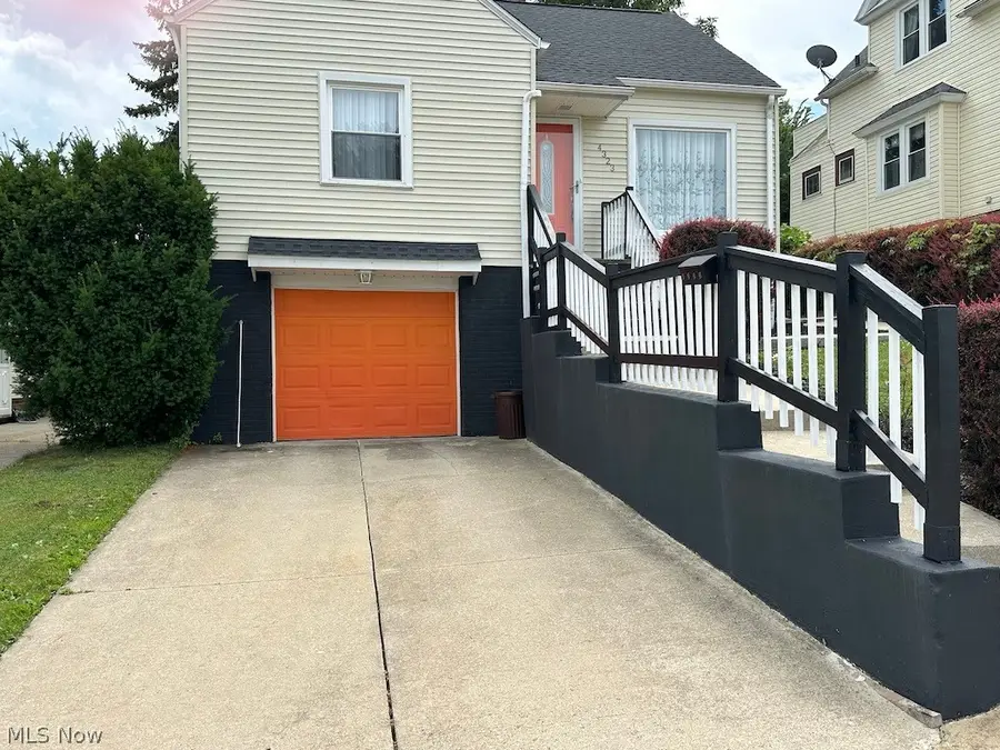 4323 Russell Avenue, Parma, OH 44134 - #3