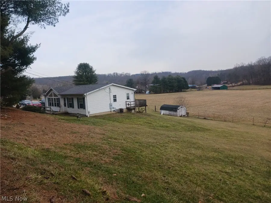 111 Everson Road, Belpre, OH 45714 - #2