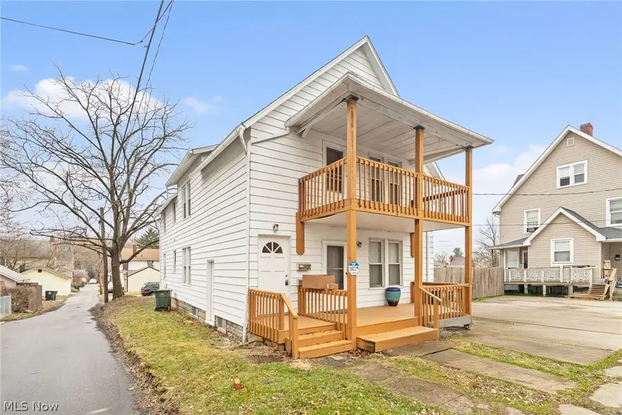 2112 Iris Nw Court, Canton, OH 44709 - #3