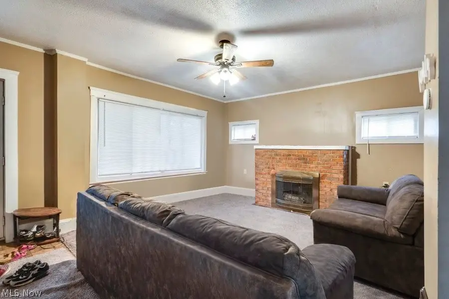 2036 W 83rd Street, Cleveland, OH 44102 - #3