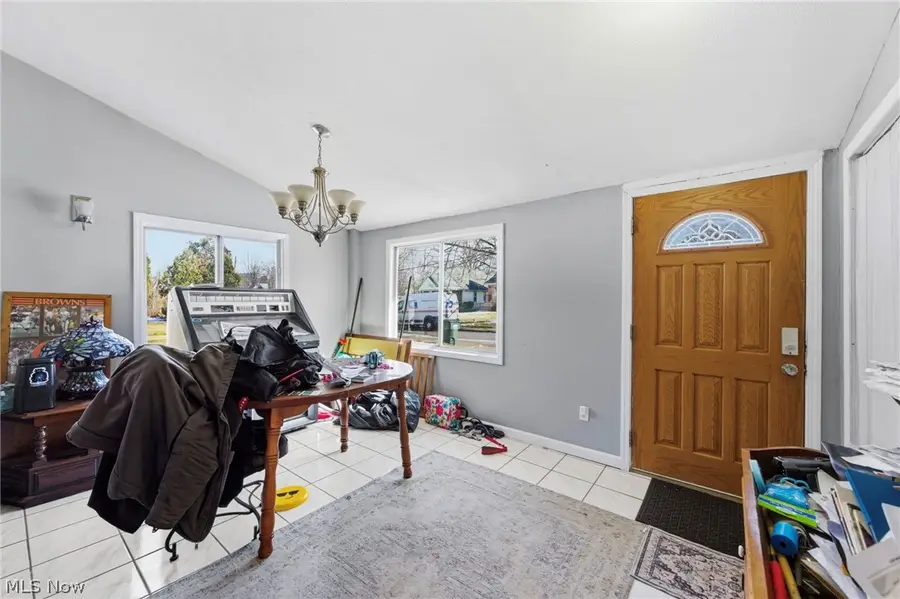 328 E 238th Street, Euclid, OH 44123 - #3