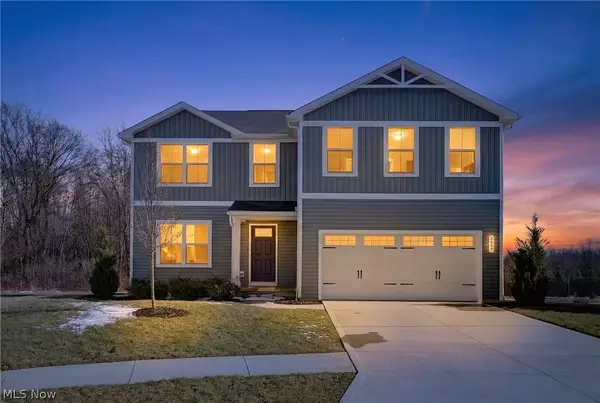 2457 Bishop Oval, Barberton, OH 44203