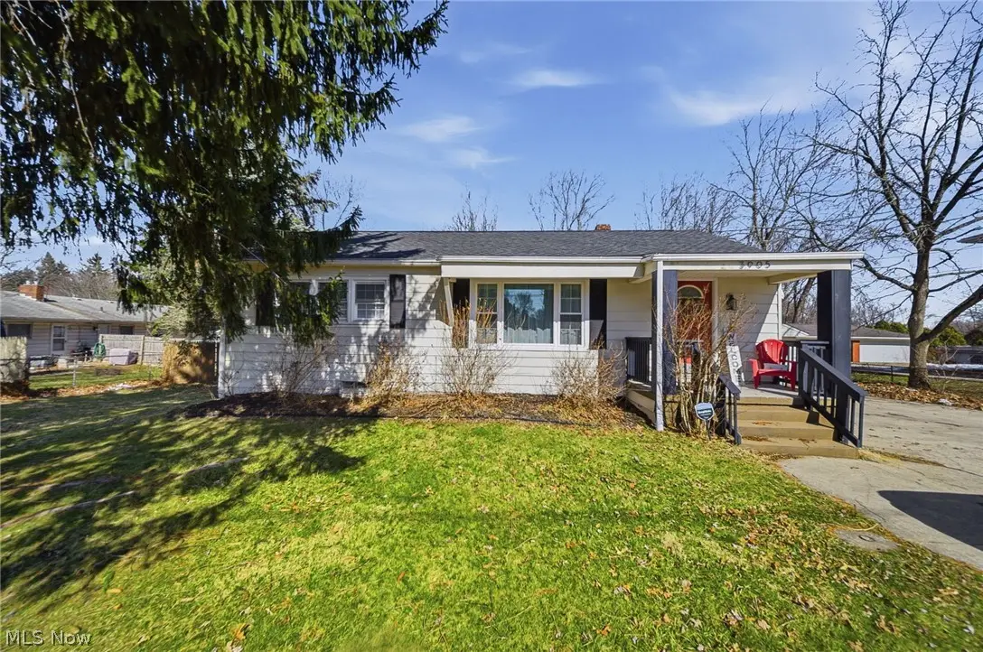 3905 Kent Road, Stow, OH 44224 - #1