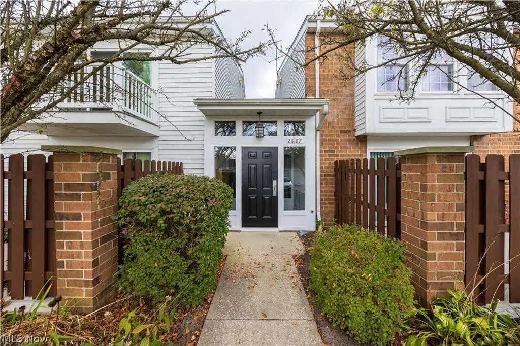 26195 Raintree Boulevard #B4, Olmsted Falls, OH 44138 - #1