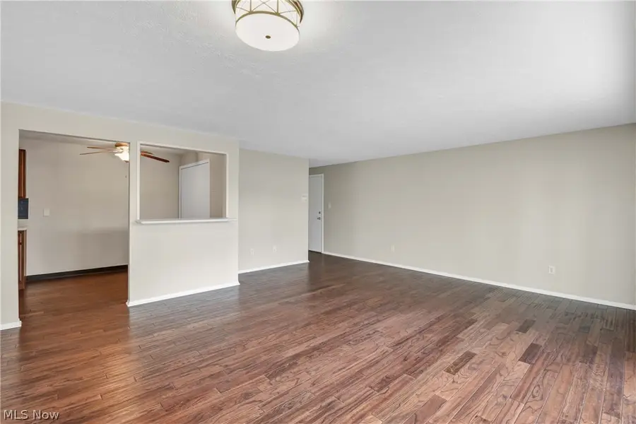 26195 Raintree Boulevard #B4, Olmsted Falls, OH 44138 - #3