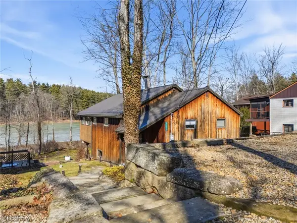 3133 Rockwood Sw Drive, Carrollton, OH 44615