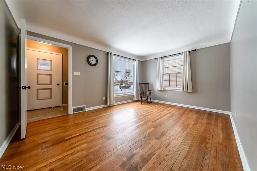 3911 Woodway Avenue, Parma, OH 44134 - #3