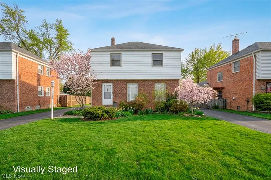 1240 Commonwealth Avenue, Mayfield Heights, OH 44124 - #2
